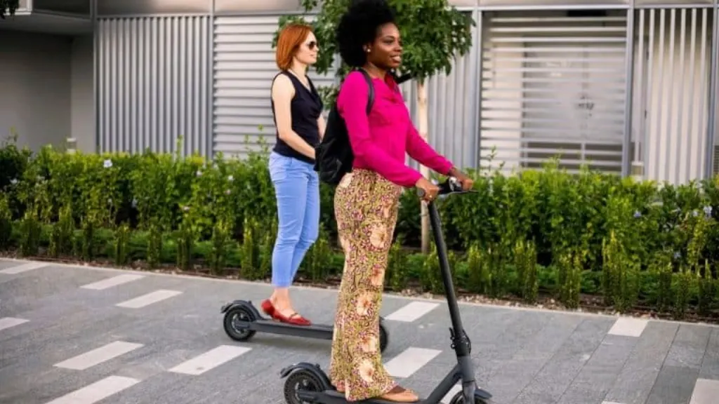 comment conduire une trottinette electrique