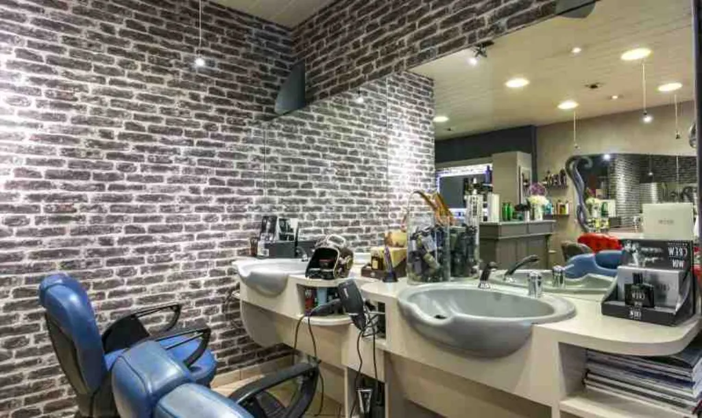 Planity coiffeur [month] [year]