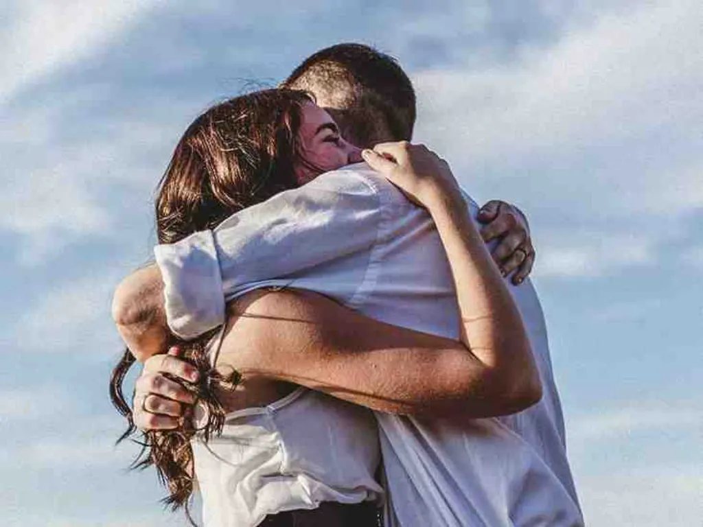 Pourquoi un homme a envie d'embrasser une femme ? [month] [year]