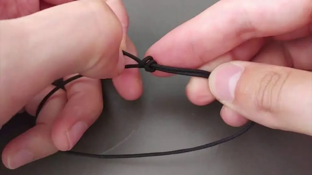 comment fermer un bracelet sans fermoir