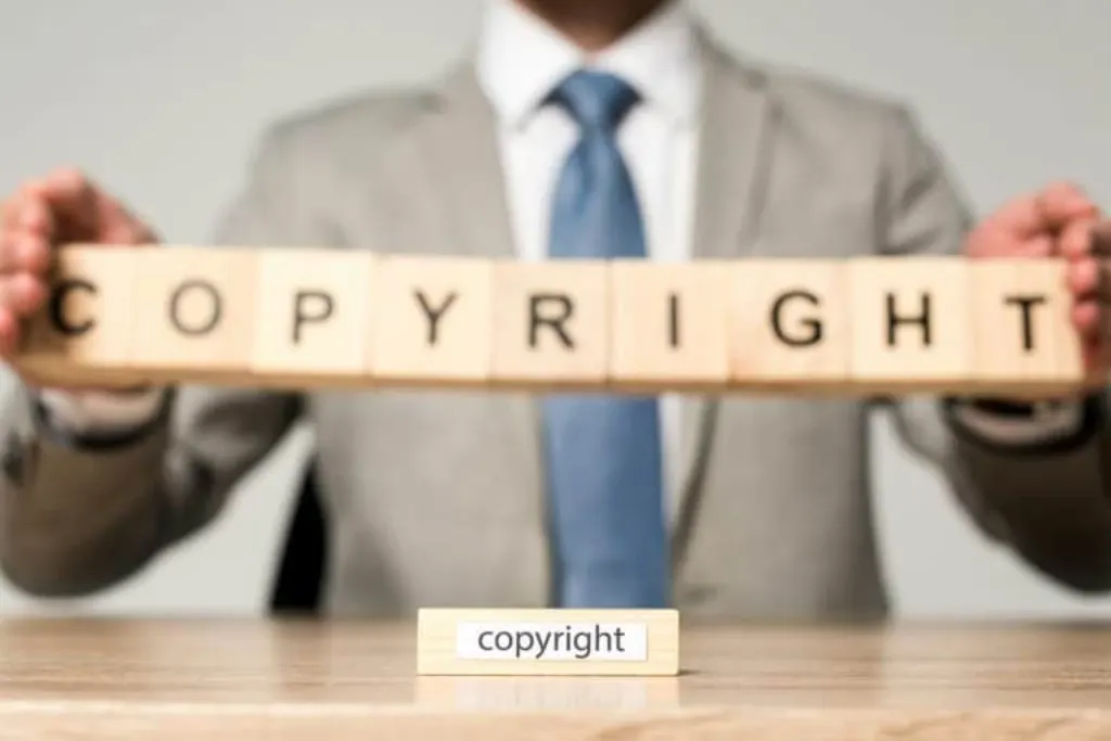 Site pirate fermé pour atteinte aux marques, cybersquattage et violations du droit d’auteur : une révélation choquante !